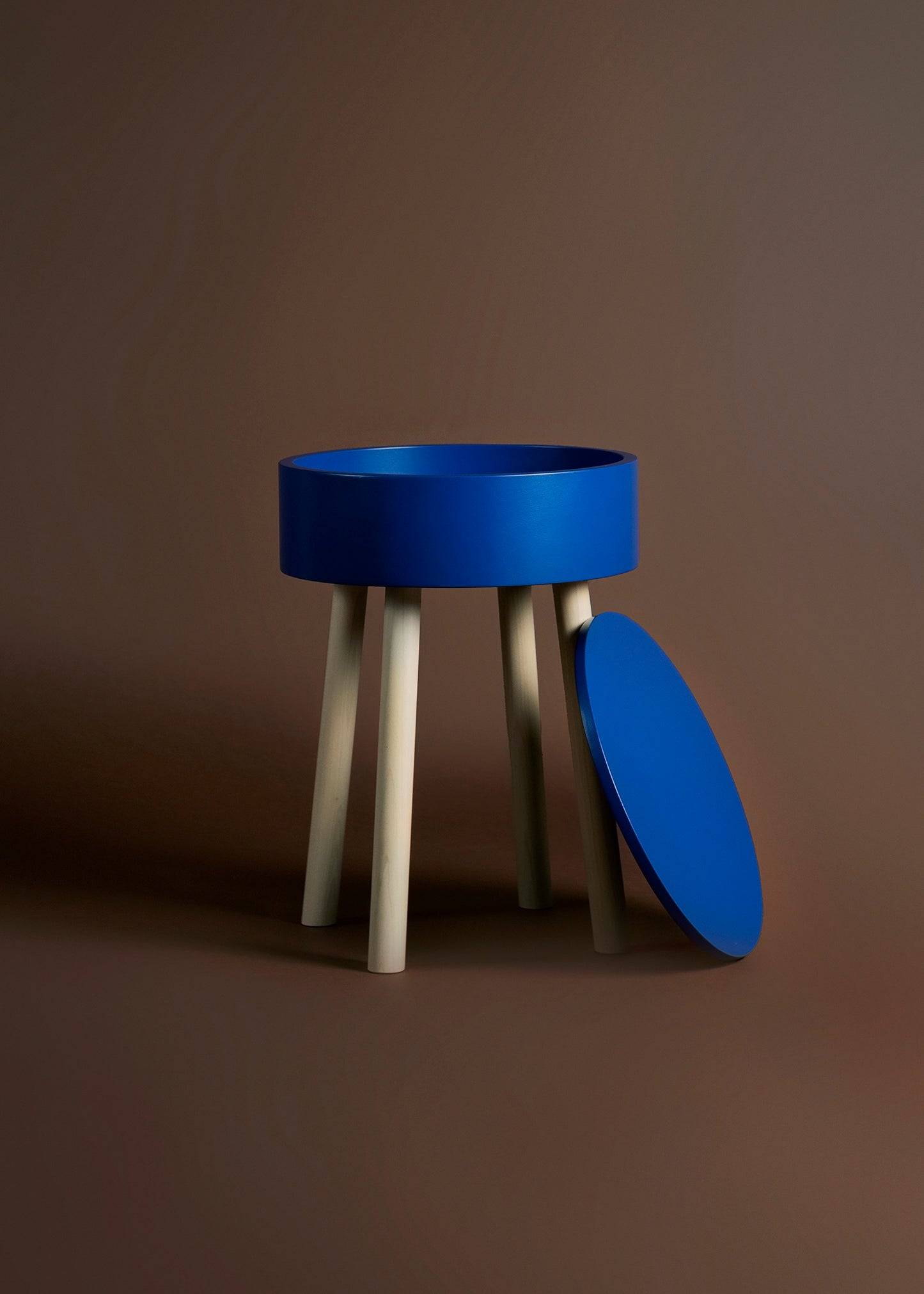 Piilo stool, cobalt blue